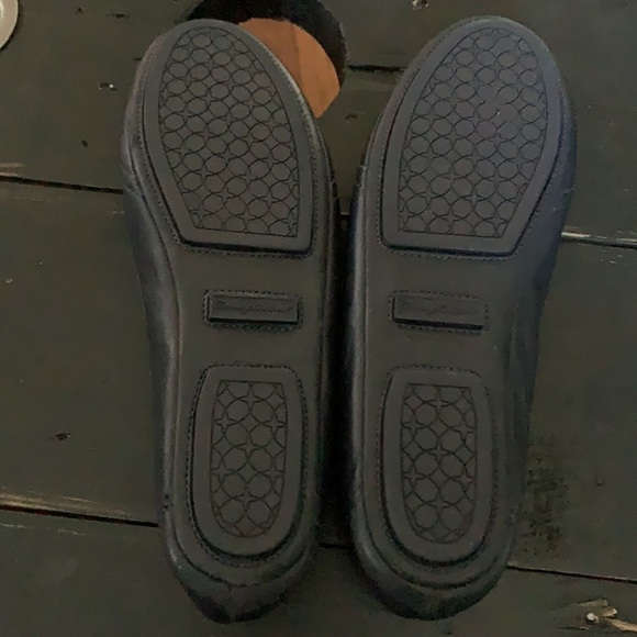 Tommy Bahama Athens Navy Blue Slip-on Flats - Picture 10 of 13